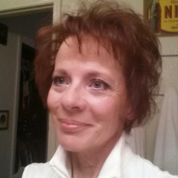 Meet your Posher, Tracy - Picture 1 of 1